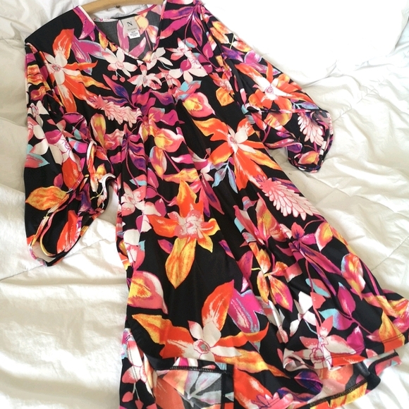 NWOT Natori Floral abstract tunic/caftan, size XS - Picture 1 of 9